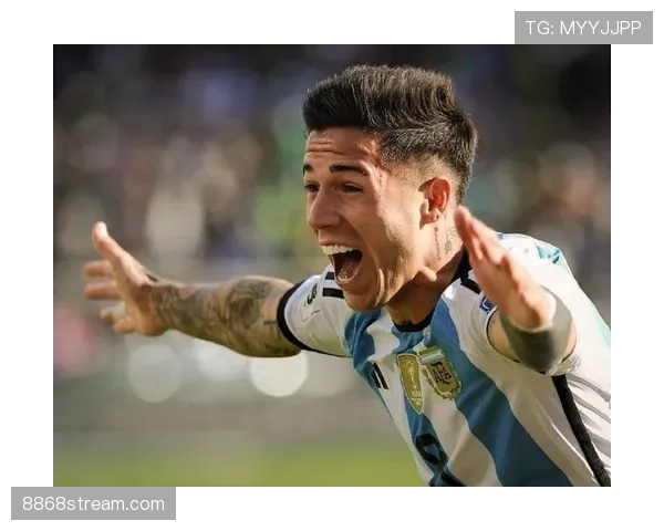 恩佐中场直塞助攻激增，关键战如何通过穿透防线实现角色升级？