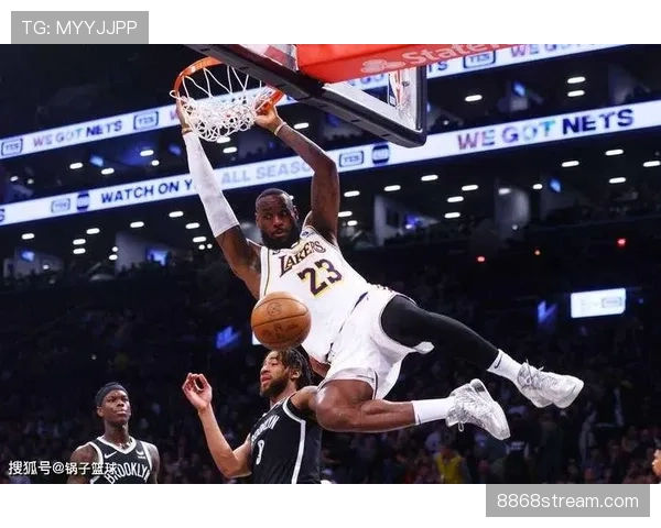 快攻犯规是怎么回事？NBA裁判如何判定关键追防动作？